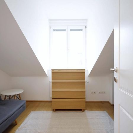 Heymi Apartments Oper Vienna Exterior photo